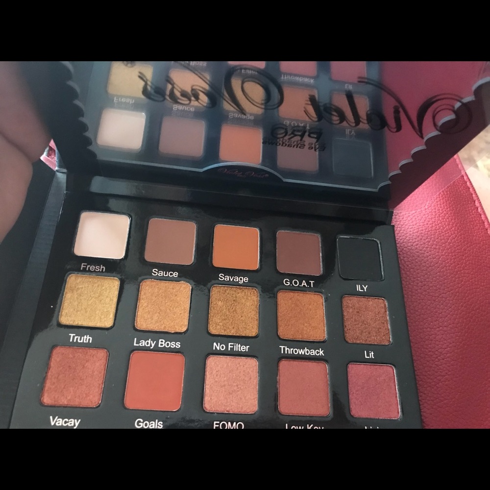 Violet Voss Pro Hashtag - Picture 6 of 7